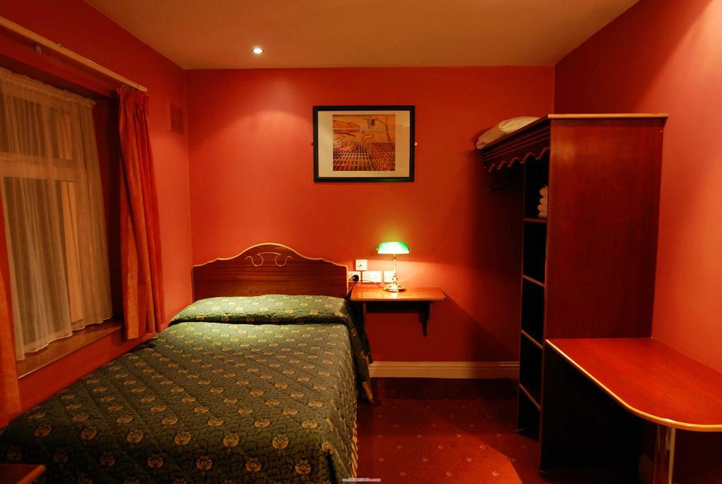 دبلن Palmerstown Lodge المظهر الخارجي الصورة